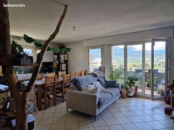 T3 67 m² • 2 balcons • Vue panoramique montagnes • 5e étage - La Motte-Servolex
