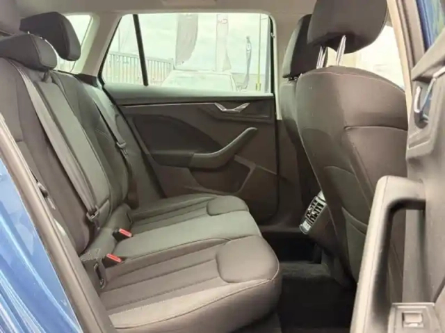 Skoda Kamiq 1.0 tsi 95ch scoutline — photo 12