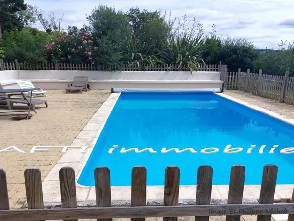 Maison de charme de 140m2 avec vue panoramique sur la vallée de la Seine / 4 chambres sur 1600m2 de 
