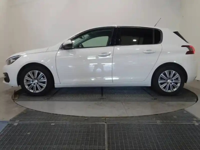 Peugeot 308 1.2 puretech 130ch s&amp;s allure eat8 — photo 7
