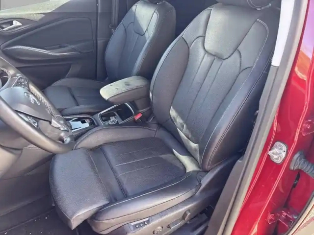 Opel Grandland X 1.2 turbo 130 ch bva8 — photo 11