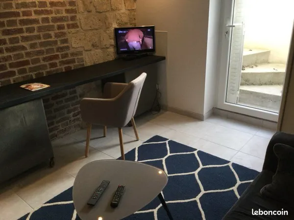 Location studio meublé Pontoise