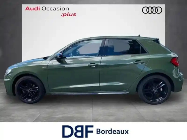 Audi A1 30 tfsi 116 ch s tronic 7 s line — photo 2