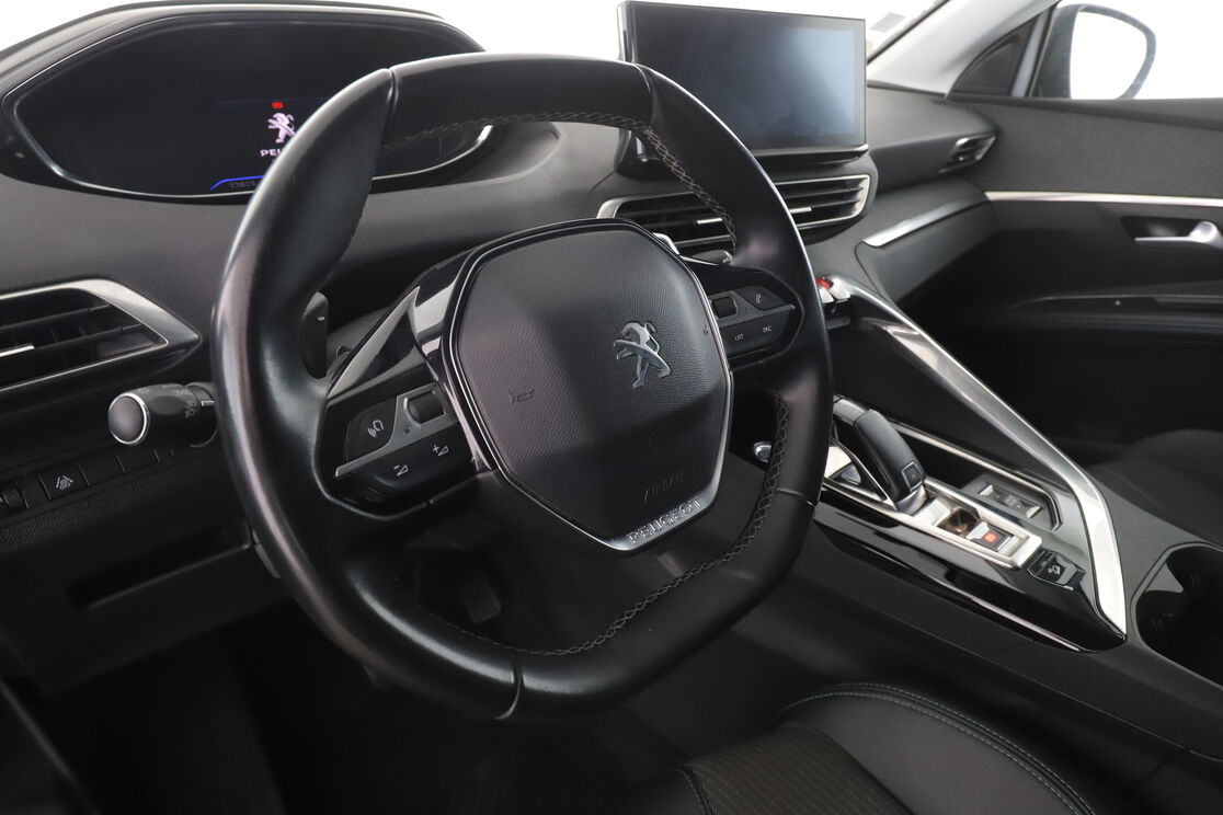 Peugeot 5008 1.5 Blue-HDi Allure Pack EAT8 — photo 10