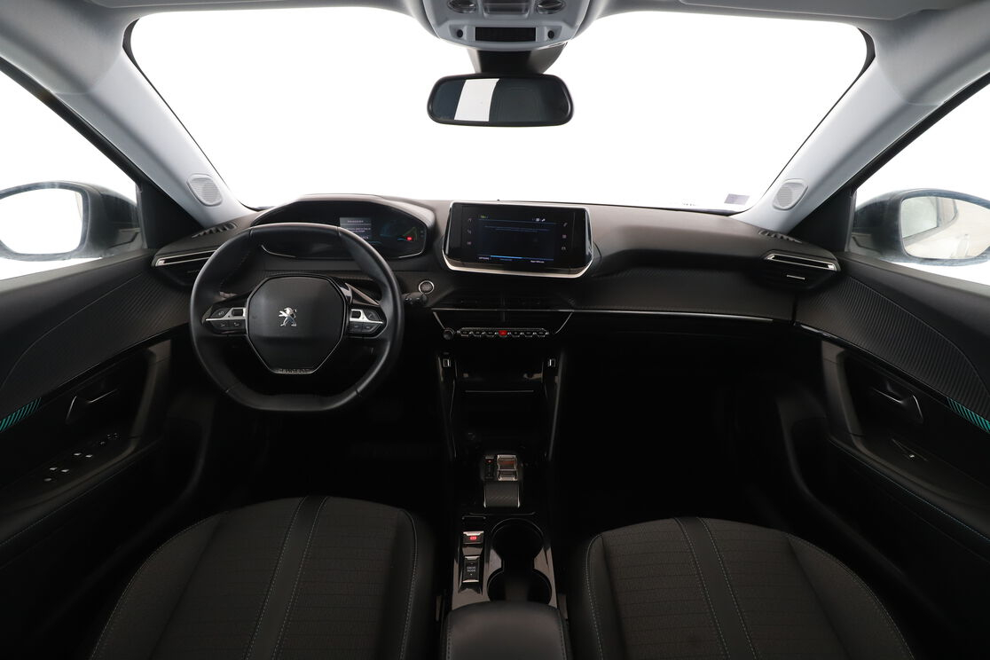Peugeot 2008 Electrique Allure 50 kWh — photo 11
