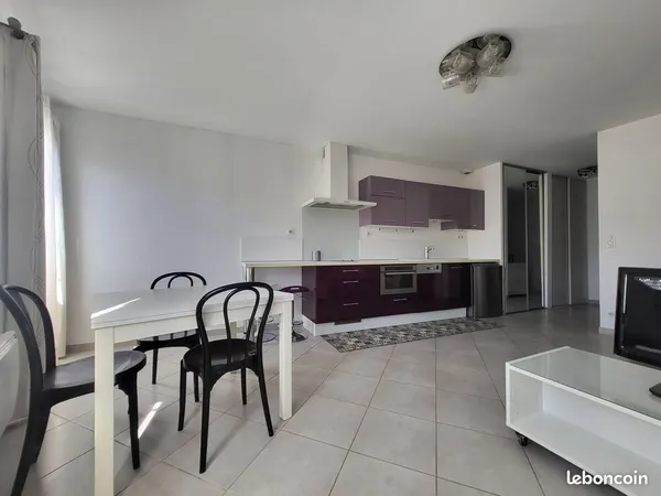 MAISON DE VILLAGE 66,56 m² - JARDIN - LOGGIA - GARAGE - SAINT-MAXIMIN-LA-SAINTE-BAUME