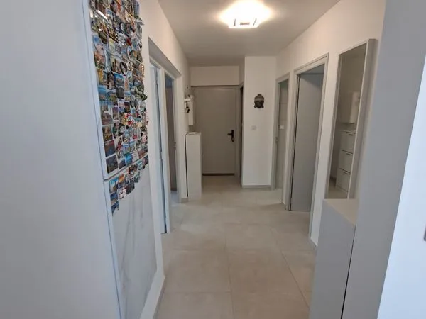 Appartement 4 pièces entièrement rénové - 3 chambres - Prêt à vivre