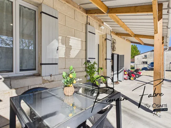 Maison en pierre de 120m2 entièrement rénovée avec garage