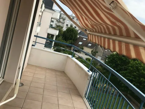 Location appartement T2, balcon, garage