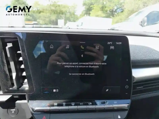 Renault Megane e-tech ev60 220 ch super charge — photo 27