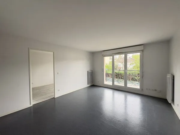 Appartement 2 Pièces + parking sous-sol