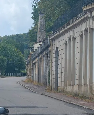 Loue garage avec fosse et