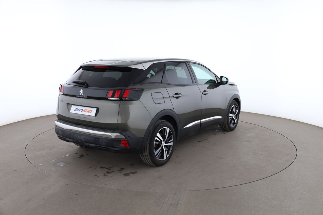 Peugeot 3008 1.2 PureTech Allure EAT6 — photo 5