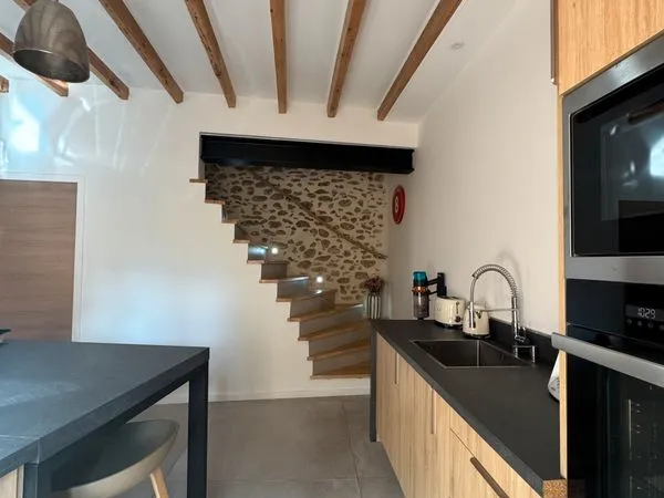 Maison de village rénovée avec garage - Saint-André (66690)