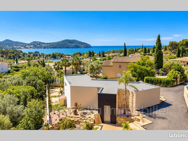 Villa 5 pièces 160 m²