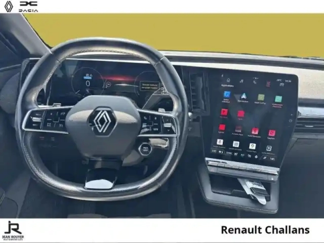 Renault Megane e-tech electric ev60 220ch techno super charge — photo 5