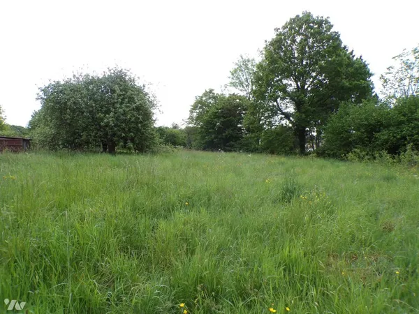Terrain 1927 m²