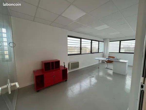 Bureaux 187 m²