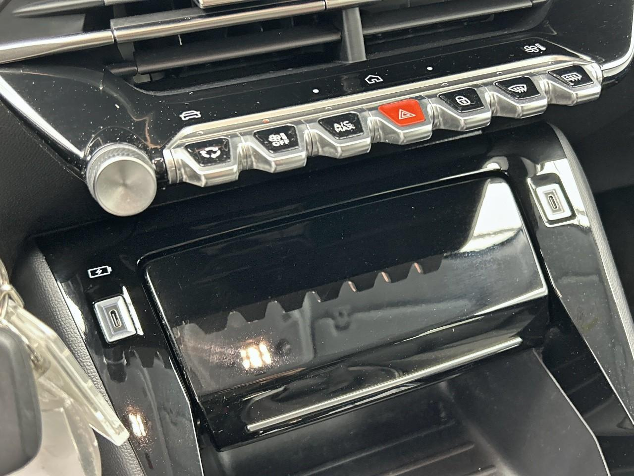 Peugeot 208 100 s&s bvm6 allure — photo 26