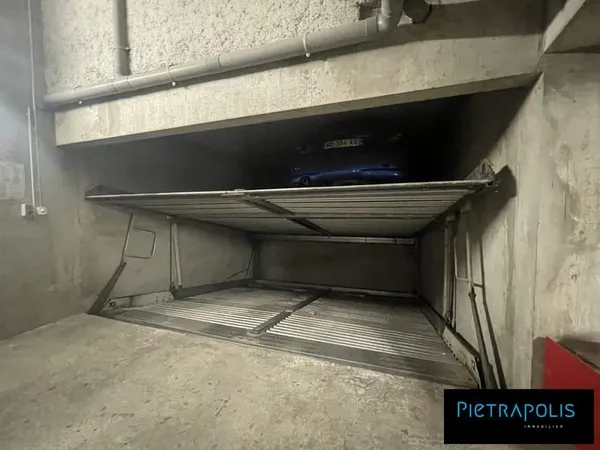 Place de parking en sous sol PARKLIFT