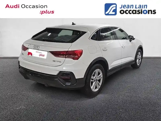 Audi Q3 sportback 35 tfsi 150 ch s tronic 7 — photo 5