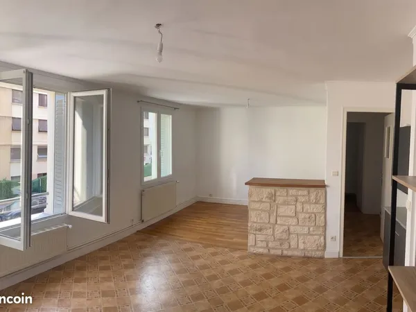 Appartement 69 m² . Lyon 7e . Quartier des Girondins