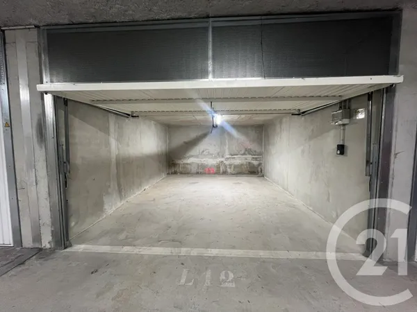 Parking 20 m²