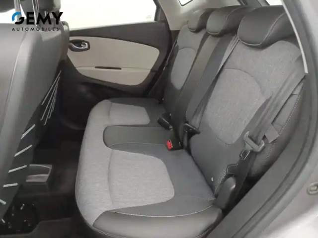 Renault Captur tce 150 fap edc — photo 25