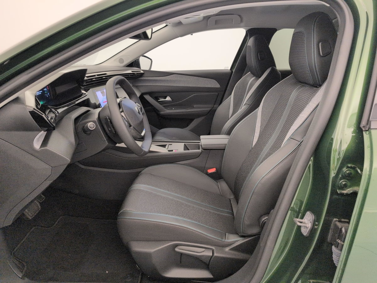 Peugeot 308 — photo 16