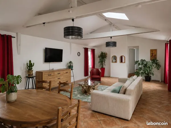 F5 111 m² - 4 chambres - Séjour 60 m² - Charme de l'ancien - Malesherbes
