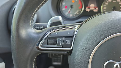 Audi S3 2.0 TFSi 300 Quattro S-Tronic6 - S – 2014 – 156564 km – Essence – Boîte Automatique — photo 11