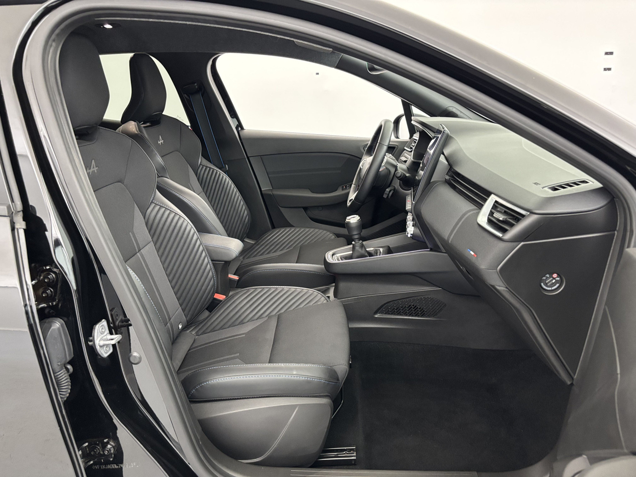 Renault Clio 5 — photo 11