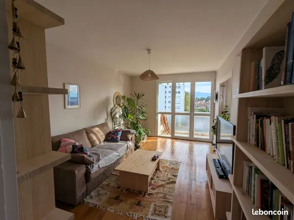Appartement T3 rénové centre-ville