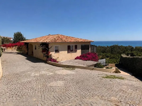 Maison de 8 pièces de 234 m² à Sari-Solenzara