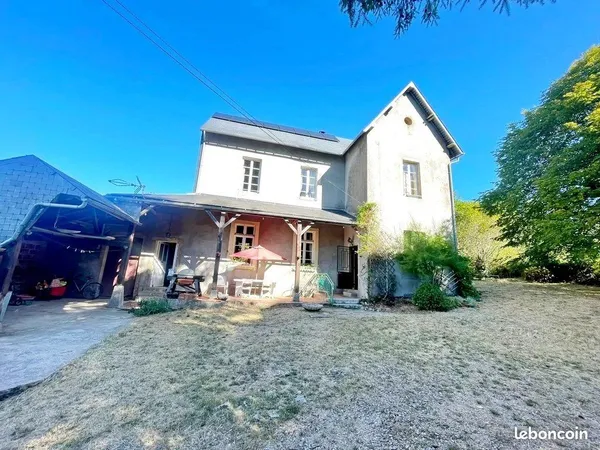 Propriété 8 pièces 167 m²