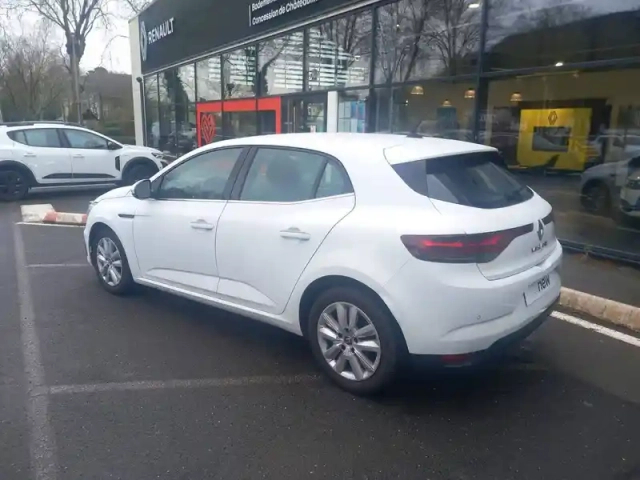 Renault Megane mégane iv berline tce 115 fap — photo 3