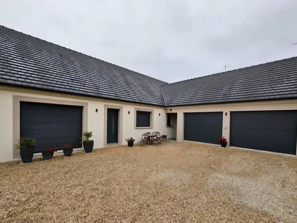 Maison 8 pièces 223 m²