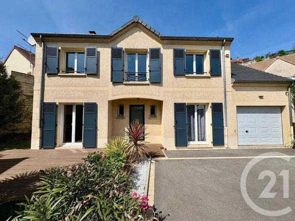 Maison 8 pièces 161 m²
