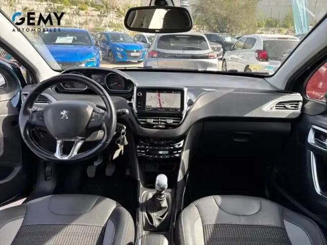 Peugeot 2008 1.6 bluehdi 120ch s&amp;s bvm6 — photo 8