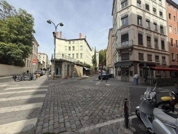 Local commercial 67 m²