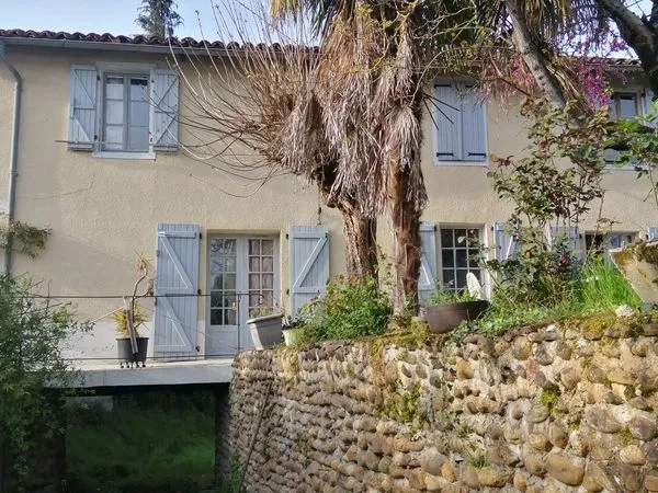 Maison de village avec terrain