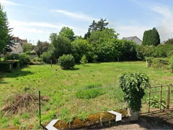 Terrain constructible à Sauvigny les Bois