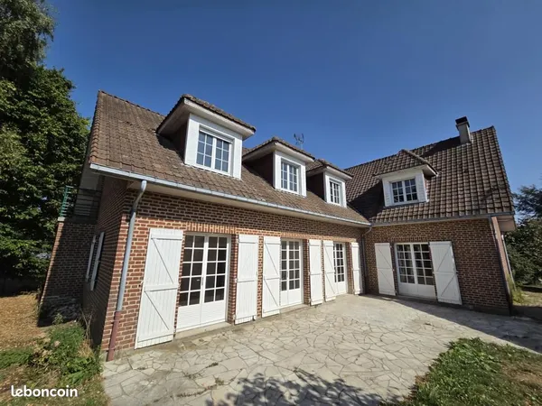 Pavillon 10 pièces 279 m²