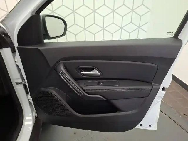 Dacia Duster blue dci 115 4x2 — photo 19