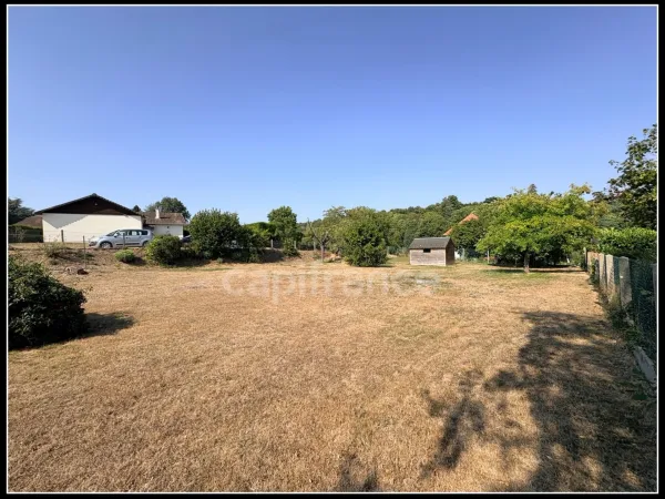 Terrain 1010 m²
