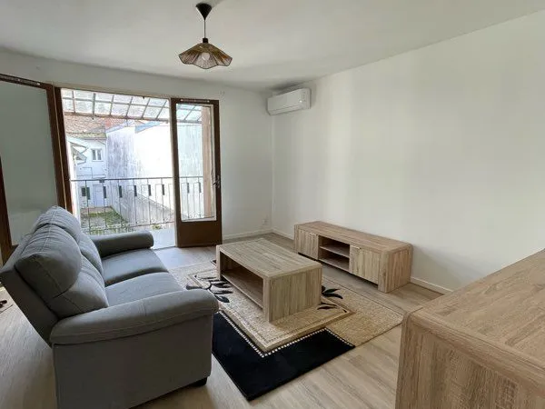 T3 Bletterans centre avec balcon et clim