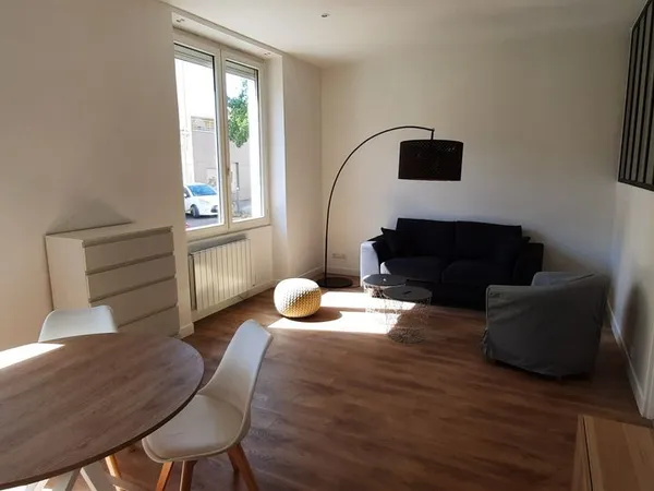T1 bis proche Grand Clément