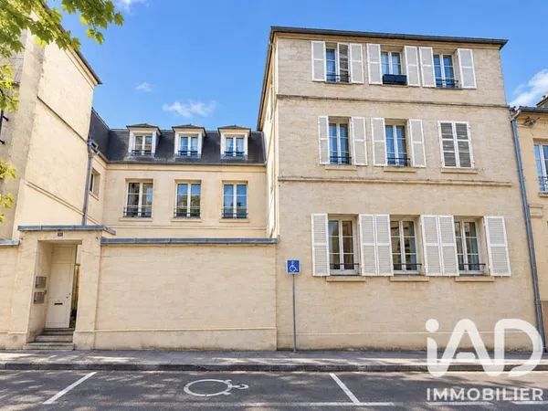 Immeuble 320 m²