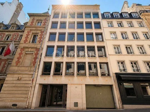 Bureau 404 m²