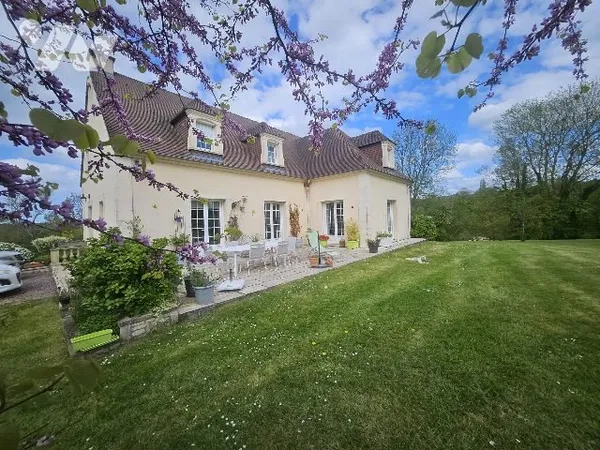 Maison 8 pièces 205 m²
